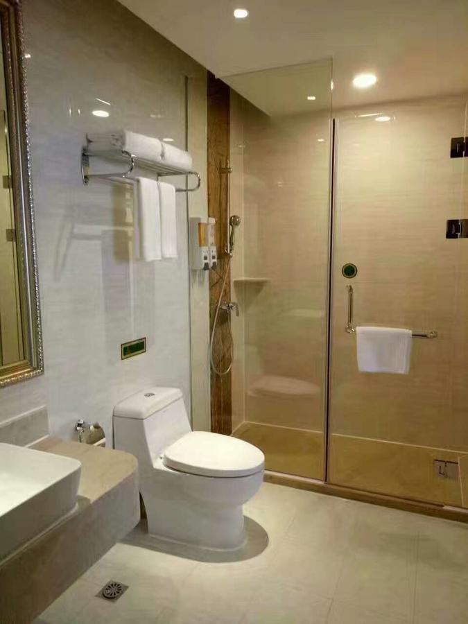 Vienna Hotel Zhongshan Guzhen Town Center Exterior photo