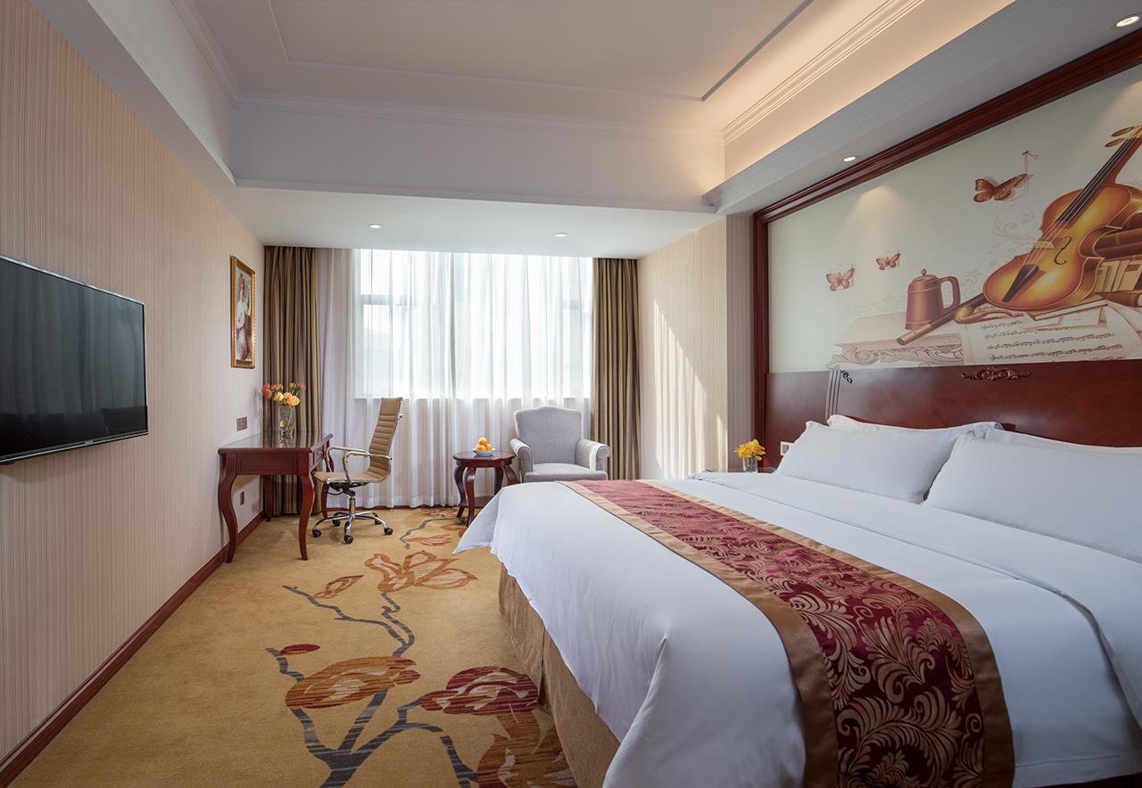 Vienna Hotel Zhongshan Guzhen Town Center Exterior photo